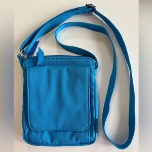 Vera Bradley Recycled Cotton RFID Mini Hipster in Blue Aster